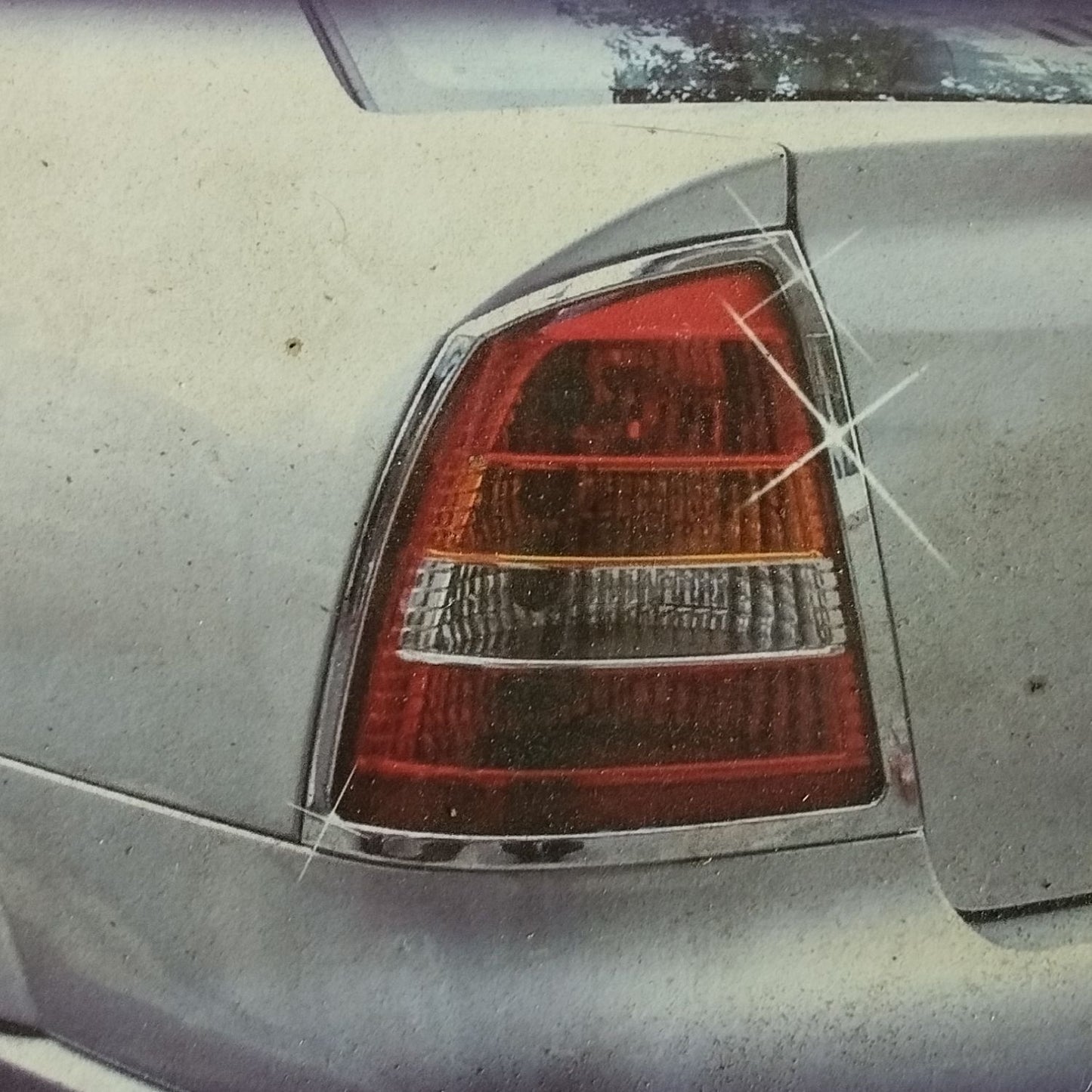 Paire d'enjoliveurs entourages chromés des feux arrières pour OPEL ASTRA G de 1998 à 2009
