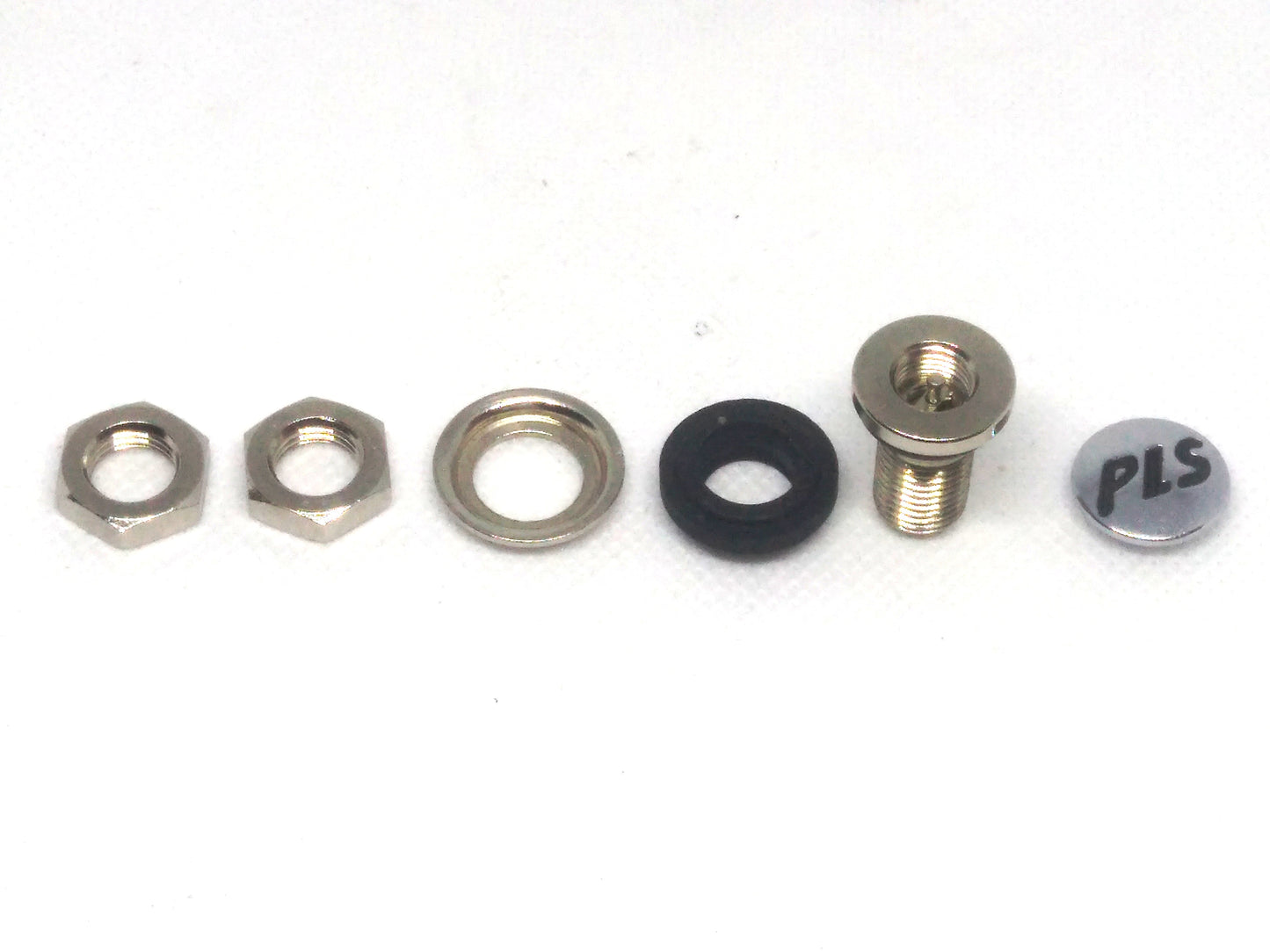 Valves chromées non saillantes SUZUKA (jeu de 4 avec outil)