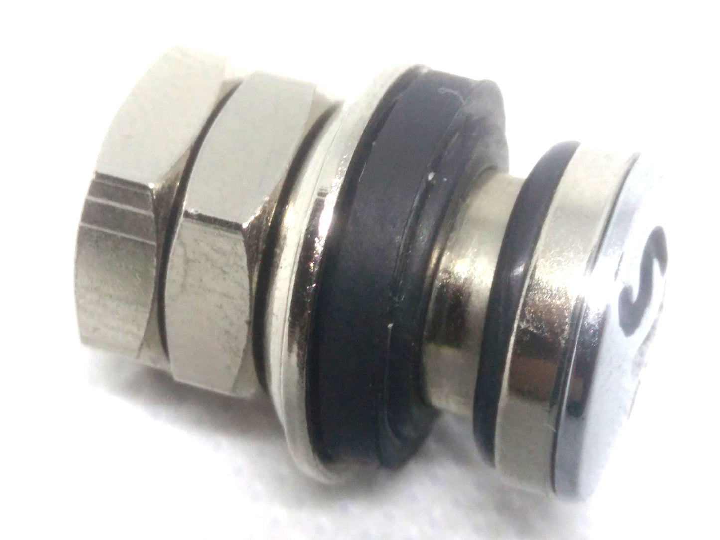 Valves chromées non saillantes SUZUKA (jeu de 4 avec outil)