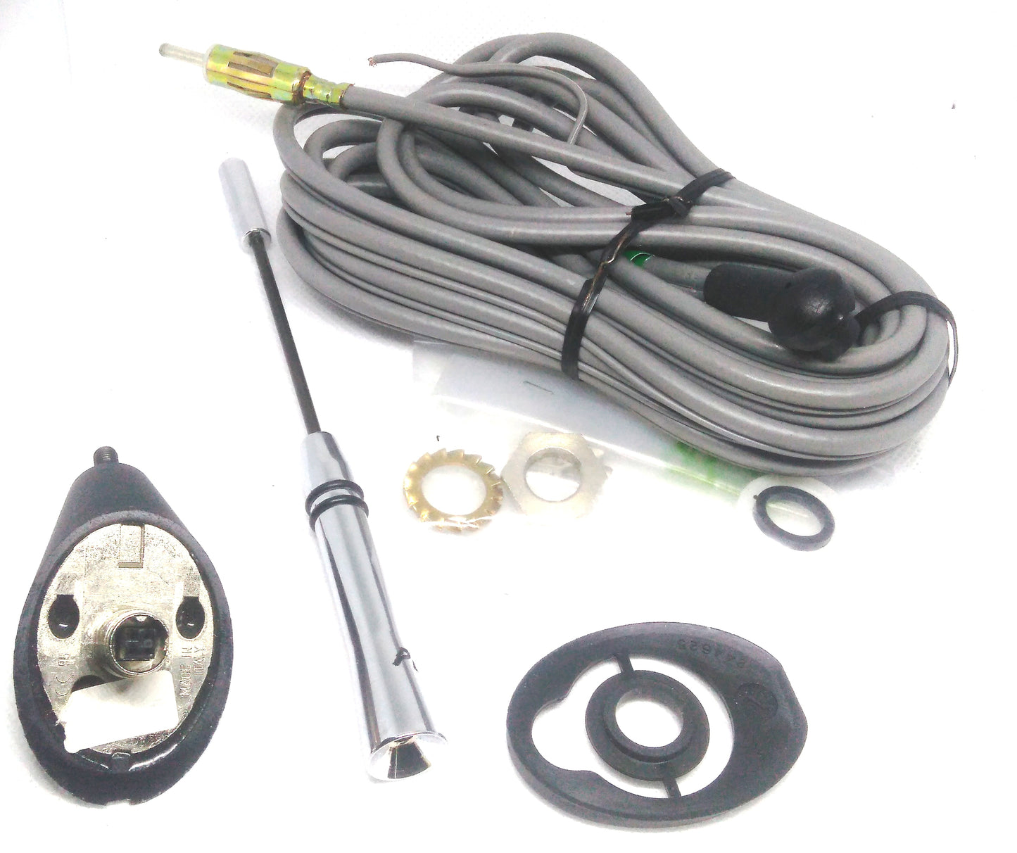 Antenne radio PLS™ rigide, universelle préamplifiée 12v 18mA - STATION MANIA